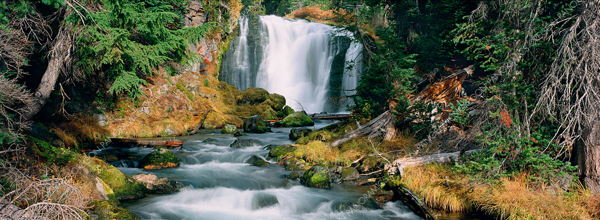 Oregon panoramic photo of green lakes trail falls by Ross Wordhouse